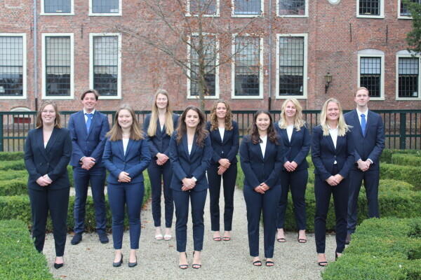 board 2022-2023 group photo